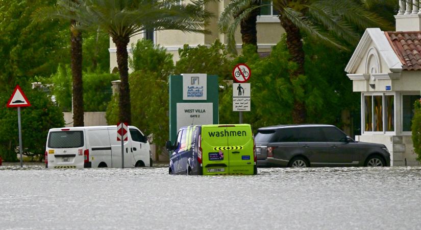 Egy nap alatt esett annyi eső Dubajban, mint amennyi egy év alatt szokott
