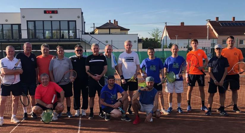 Városi tenisz: három meccsel folytatták Szombathelyen