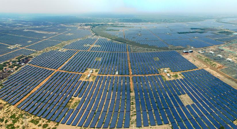 Indiában épül a világ legnagyobb megújulóenergia-parkja, ami 16 millió háztartást fog ellátni