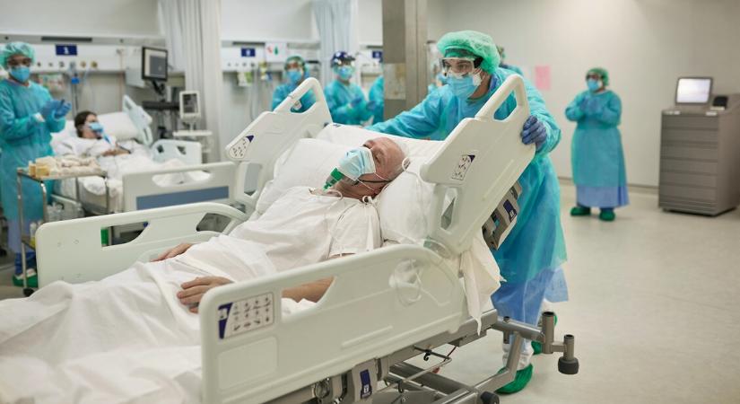 Tovább nyúlnak a várólisták, már közel 28 ezren várnak műtétre