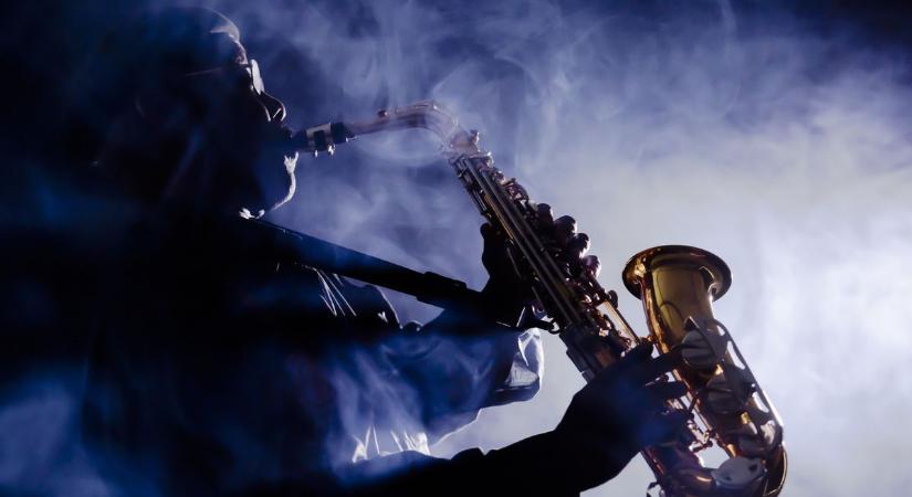 Jazz örökzöldek és saját kompozíciók is felcsendülnek az est folyamán
