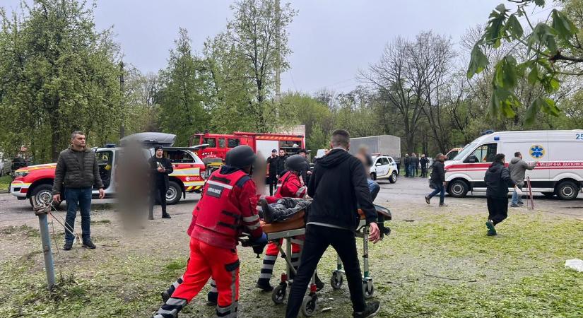 Súlyos rakétatámadás érte szerdán Csernyihivet, 9-en meghaltak több mint 20-an megsebesültek