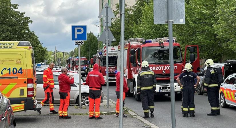 A Kovács Margit utcába riasztották a tűzoltókat