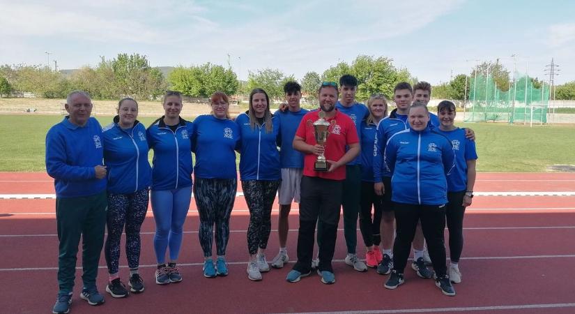 Az SZVSE nyerte váci súlylökő emlékversenyt