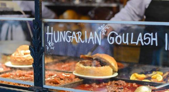 Nemcsak nézelődni, hanem enni is egyre több turista jön Magyarországra