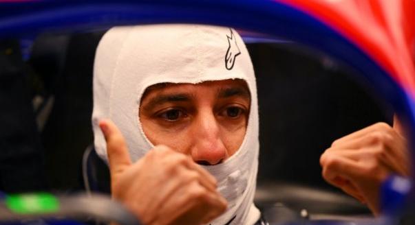Ricciardo a Visa RB-vel is beérné 2025-re