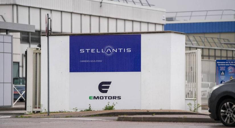 Panaszkodik a Stellantis-vezér, de bezsebeli a napi 40 millió forintos fizetést
