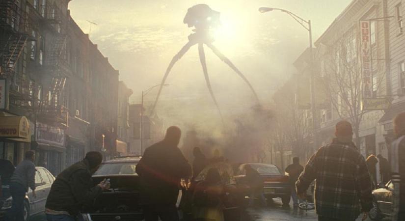 Steven Spielberg visszatér a földönkívüliekhez