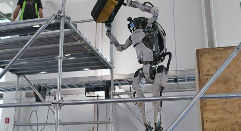 Nyugdíjba küldik Atlast, a hidraulikus humanoid robotot