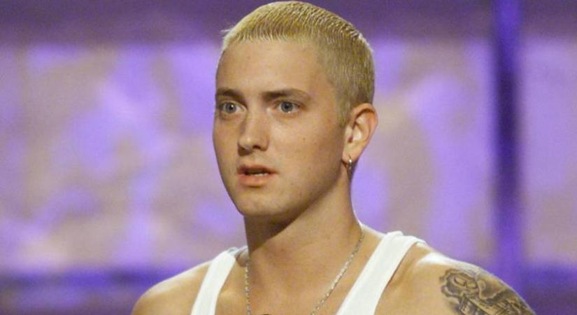 Eminem 28 éves lánya extra dögös fürdőruhában: a lánybúcsúján készültek róla fotók
