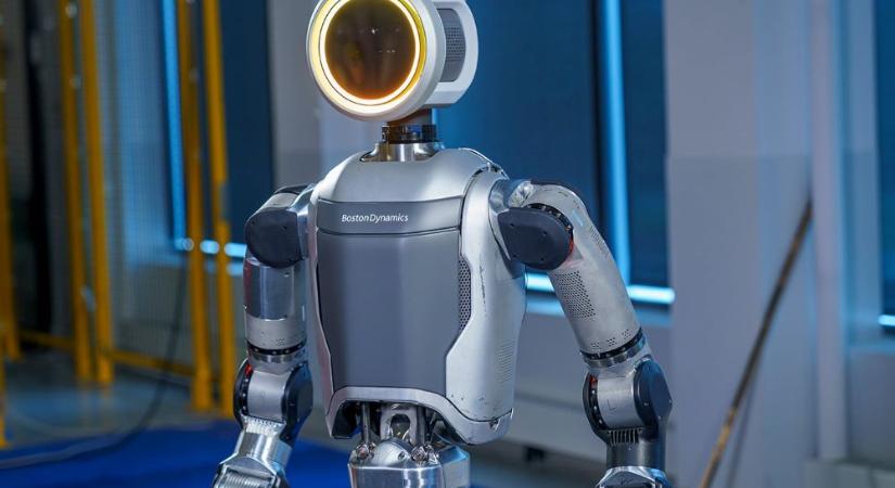 Atlas, a humanoid robot elektromosra vált