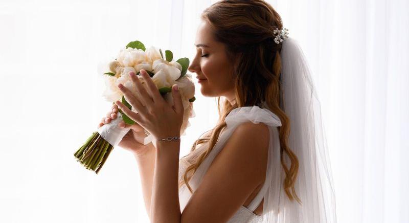 Ne görgess tovább, ha allergiás menyasszony vagy! Ezeket a virágokat bátran választhatod az esküvődre!