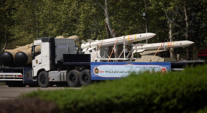 Izraeli rakéta csapást mért Iránra