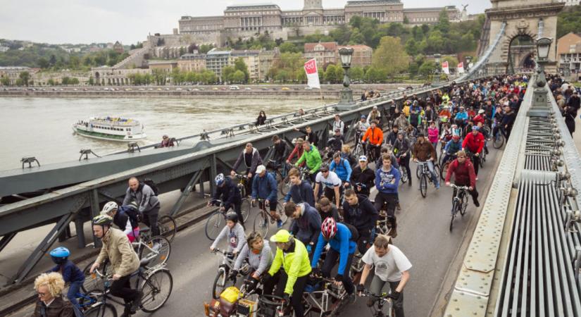 Kerékpáros felvonulás miatt zárják le Budapest egy részét szombat délután