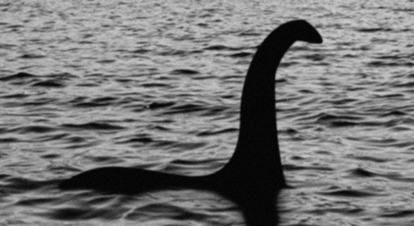 Látták a Loch Ness-i szörnyet: egy pár fotót is készített