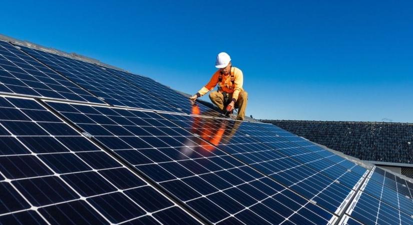 Budapesti Közművek: idén megkétszerezik napenergia-termelő kapacitásaikat