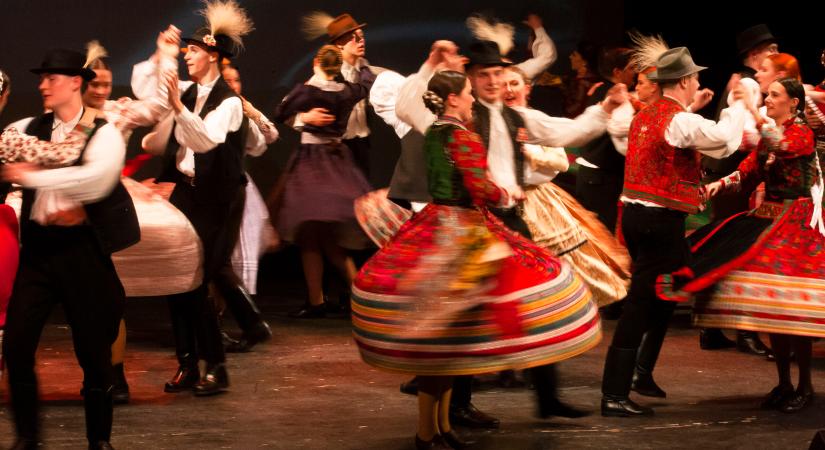 Folk Utcazene Fesztivált rendeznek Balatonalmádi számos pontján