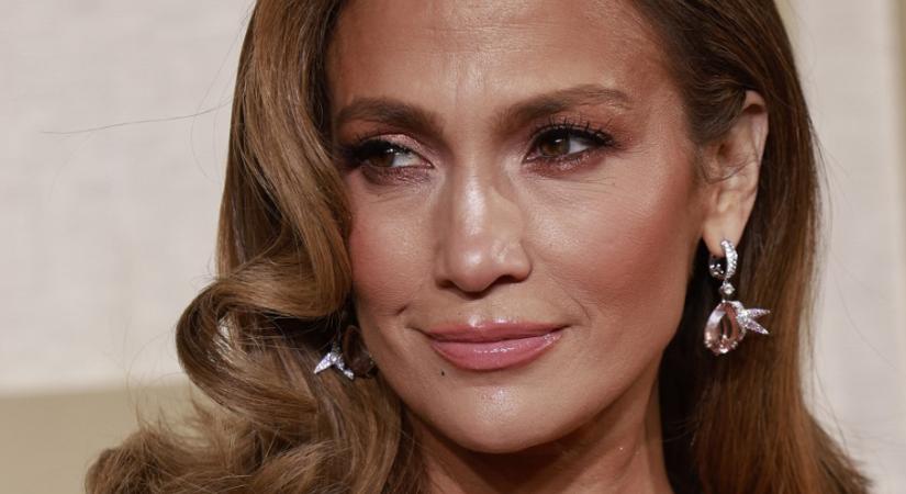 Több éves titokra derült fény: Jennifer Lopez ezt követelte egy férfi kollégájától