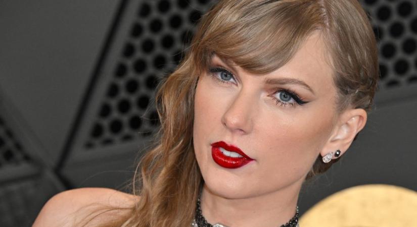 Taylor Swift mindenkit meglepve egy dupla albummal rukkolt elő