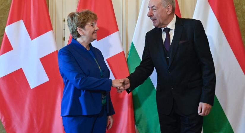 Sulyok Tamás: Svájcnak és Magyarországnak egyformán fontos a fenntartható béke megteremtése