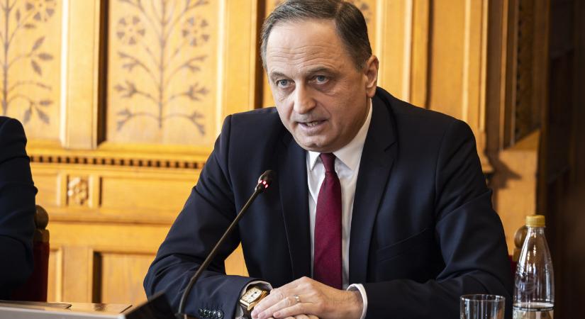 Visszalépett Vitézy javára a Jobbik főpolgármester-jelöltje