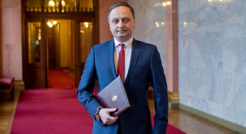 Visszalépett Vitézy Dávid javára a Jobbik főpolgármester-jelöltje, Brenner Koloman