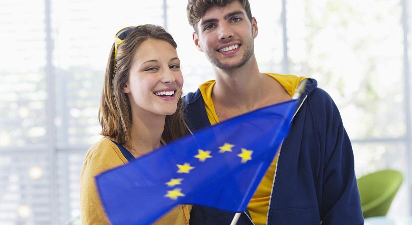 A Brexit előtti mobilitás visszaállítását javasolja a brit fiatalok számára Brüsszel
