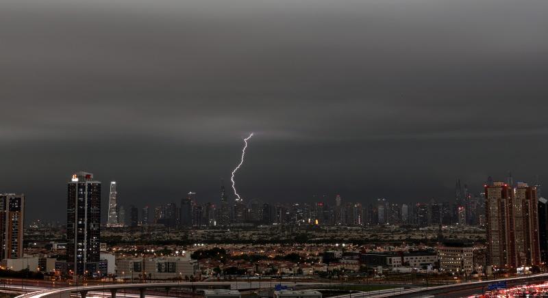 Egy mesterséges „esőgenerátor”, a felhőetetés okozhatta a dubaji katasztrófát?