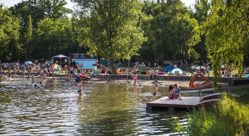 Jó hír a kelet-magyarországi fürdőkedvelőknek: változatlan jegyárak az egyik strandon