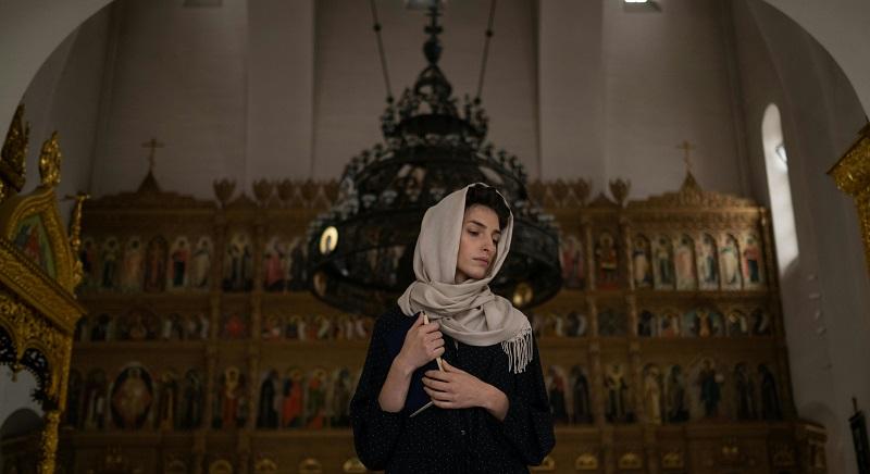 Börtönbe vetné a nemi erőszak áldozatait egy ortodox pap, mert „túl szépek”