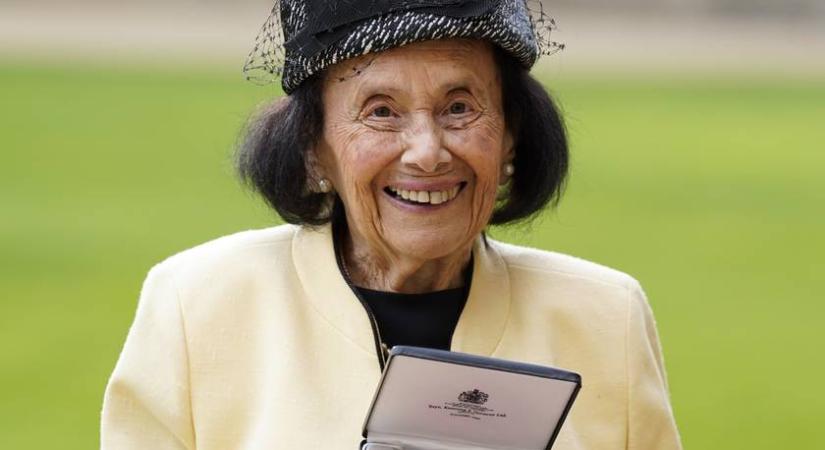 A haláltábort és az erőltetett menetet is túlélte - A magyar származású Lily Ebert már 100 éves