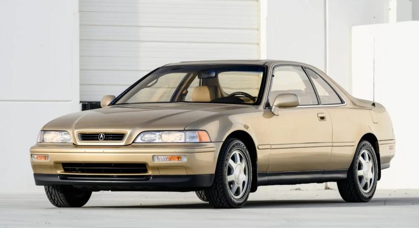 Tömény elegancia ez az 1991-es Honda Legend Coupe
