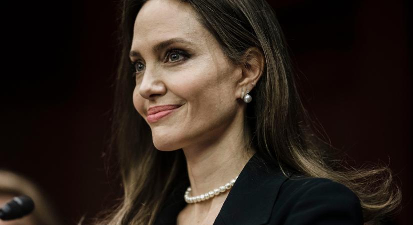 Leesik az állad, ha megtudod, ki valójában Angelina Jolie apukája