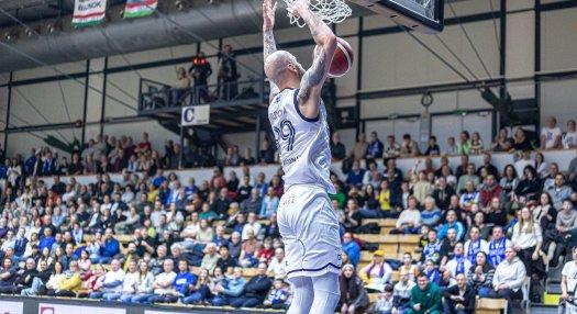 Kosárlabda: lelépte a Sopront, elődöntős a Fehérvár