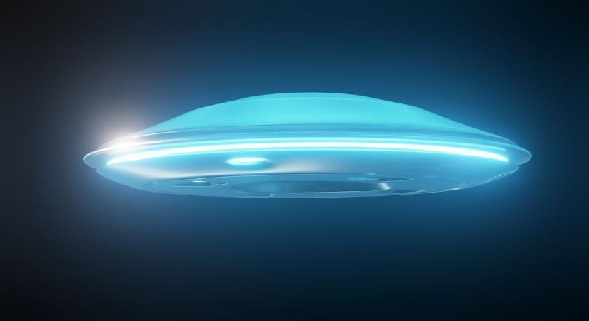 UFO-k miatt riasztották a segélyhívót, a rendőrök sem hittek a szemüknek