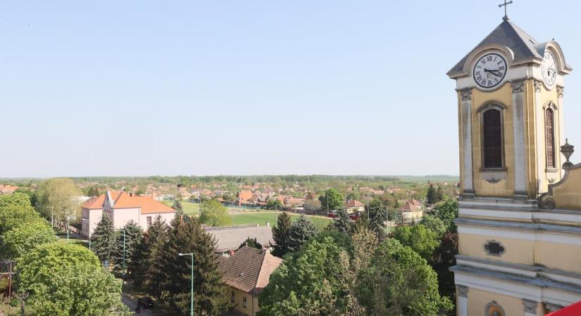 Mindjárt elfoglalják Battonya városát a románok: sorra vásárolják fel a határ menti település házait