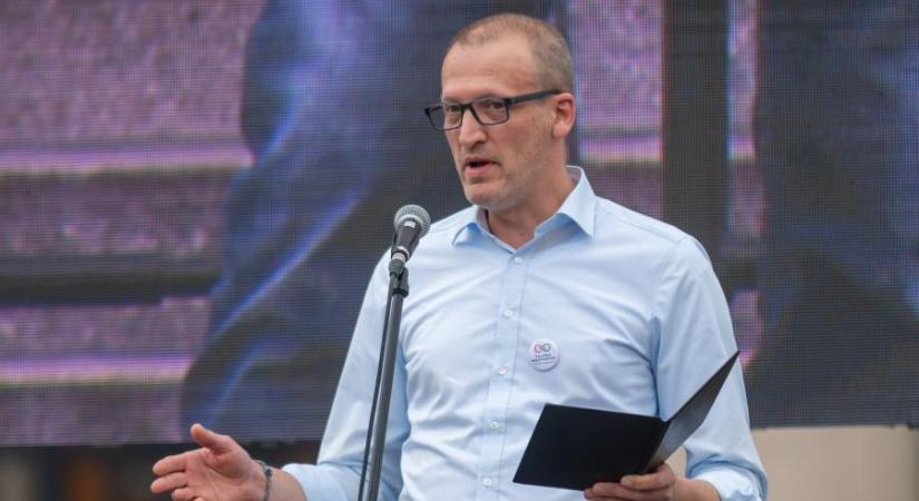 Tarr Zoltán elvállalta, hogy Magyar Péter pártjának EP-jelöltje legyen