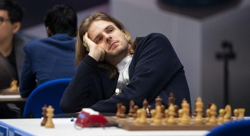 Román állampolgár lett a legjobb magyar sakkozó