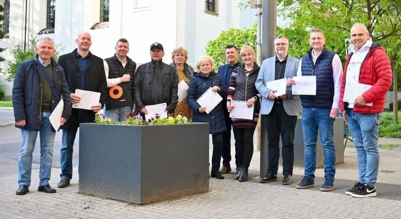 Már gyűjtik az ajánlásokat a pártok Egerben is