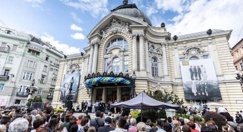 A Vígszínház a 128. születésnapját ünnepli május elsején