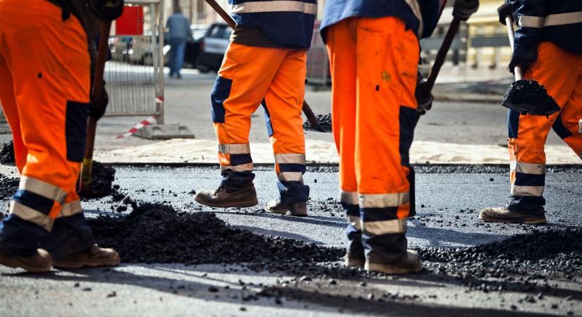 Megújul a Béke tér Solton