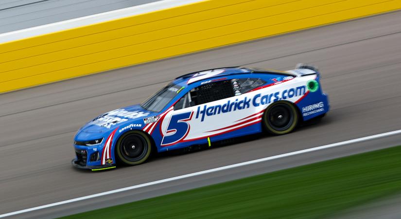 NASCAR: Csaláson kapták Kyle Larsonékat, már az időmérőn sem vehettek részt