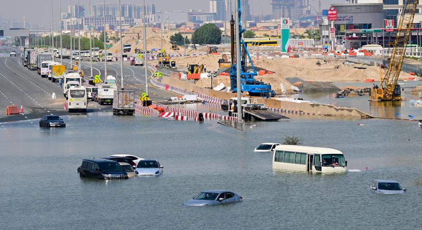 Özönvíz Dubajban: tényleg a mesterséges esőcsinálás okozta az ítéletidőt?