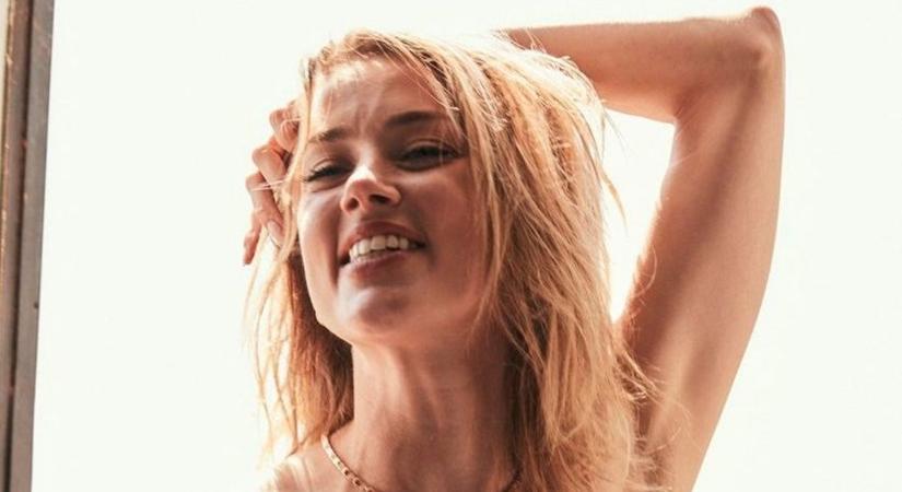 Szex meztelenség Amber Heard