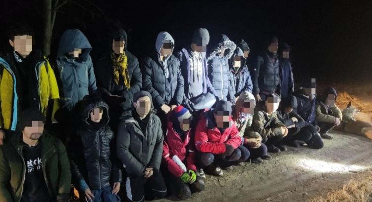 Megint migránsokat kapcsoltak le Csongrád-Csanád vármegyében