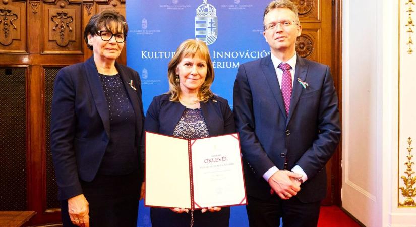 Elismerés a negyvenéves munkáért - Oklevelet vehetett át Vigváryné Németh Katalin