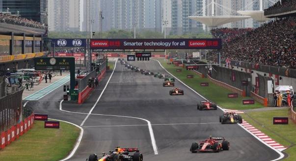 ÉLŐ: F1-es Kínai Nagydíj, a futam