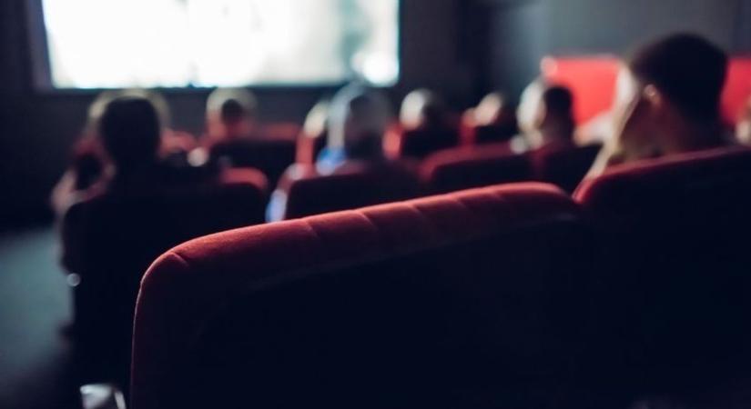 Jótékonysági filmvetítés lesz a jászberényi moziban, a Falu Mesterét segítik az újrakezdésben