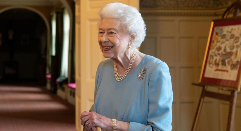 Ilyen egy királyi szendvics: II. Erzsébet ezt kérte minden délután – videó