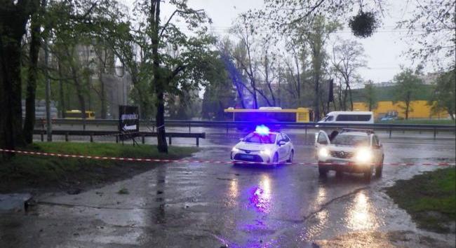 Kézigránát-robbanás következtében életét vesztette egy férfi Kijevben, valószínűleg öngyilkos lett